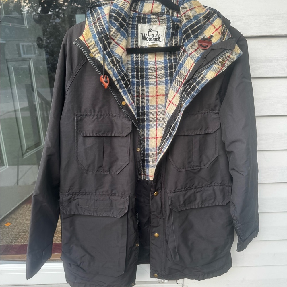 Vintage Woolrich Hunting Jacket – Black Canvas with Plaid Lining Size M